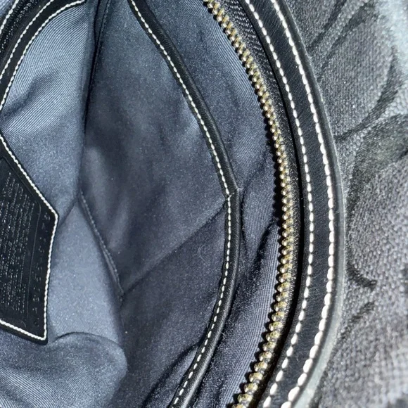 COACH #6076 Black Signature Jacquard Bucket Hobo Shoulder Bag EUC - Picture 11 of 16